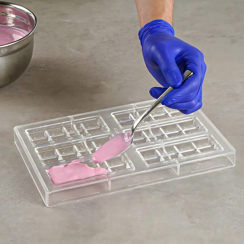 Plaid Chocolate Bar Mold, Clea - Tools Use In The Workshop ulasan dan harga